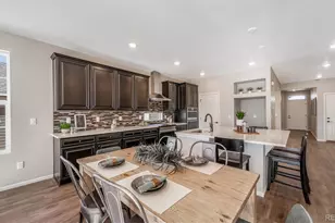 4818 N Sicily Ct, Aurora, CO 80019 - Photo 2