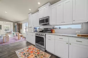 5545 Drake Way, Longmont, CO 80504 - Photo 16