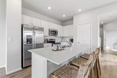 5422 N Denali Boulevard, Aurora, CO 80019 - Photo 4