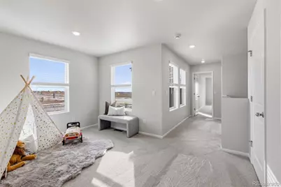 5422 N Denali Boulevard, Aurora, CO 80019 - Photo 14