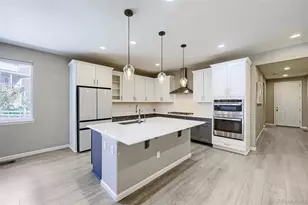 22107 E Tufts Dr, Aurora, CO 80015 - Photo 8