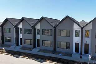 913 Edge Cir, Longmont, CO 80501 - Photo 2
