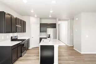 17597 E 89th Wy, Commerce City, CO 80022 - Photo 8