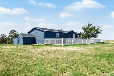 40945 Topaz Drive, Deer Trail, CO 80105 - Photo 4