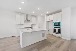 9217 Truckee Ct, Commerce City, CO 80022 - Photo 8