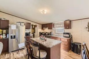 17486 E Buchanan Pl, Aurora, CO 80011 - Photo 2