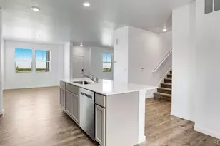 323 N Bersshine St, Watkins, CO 80137 - Photo 12