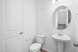 24101 E 30th Pl, Aurora, CO 80019 - Photo 10