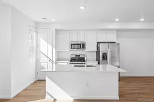 24101 E 30th Pl, Aurora, CO 80019 - Photo 4