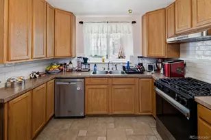 14153 E 25th Pl, Aurora, CO 80011 - Photo 20