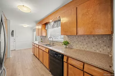 6644 S Penrose Court, Centennial, CO 80121 - Photo 6