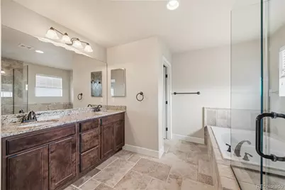 9763 W Hinsdale Lane, Littleton, CO 80128 - Photo 18