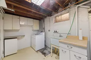 1043 Geneva St, Aurora, CO 80010 - Photo 30
