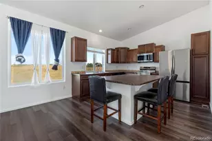 5571 Killarney St, Denver, CO 80249 - Photo 8