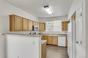 16901 E Warren Pl, Aurora, CO 80013 - Photo 10