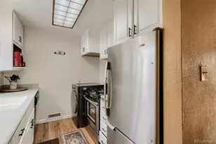 1425 S Hudson St, Denver, CO 80222 - Photo 14