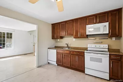 3058 S Jasper Way, Aurora, CO 80013 - Photo 18