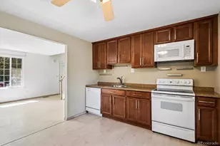 3058 S Jasper Way, Aurora, CO 80013 - Photo 18