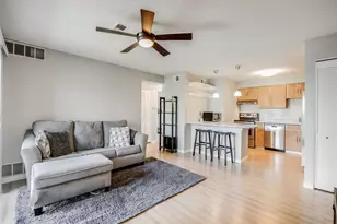 2575 S Syracuse Way, Denver, CO 80231 - Photo 2