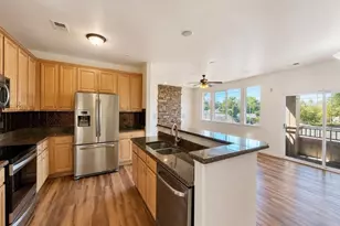 807 E 98th Ave, Thornton, CO 80229 - Photo 4