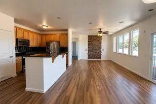 807 E 98th Ave, Thornton, CO 80229 - Photo 8