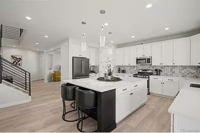 9828 Danube Court, Commerce City, CO 80022 - Photo 10