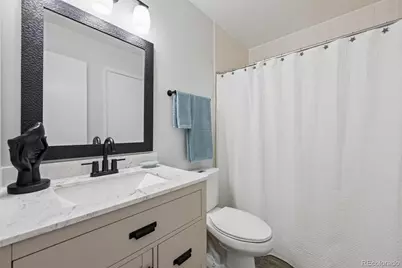 19682 E Batavia Drive, Aurora, CO 80011 - Photo 14
