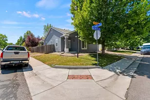 20290 E Red Fox Ln, Centennial, CO 80015 - Photo 4