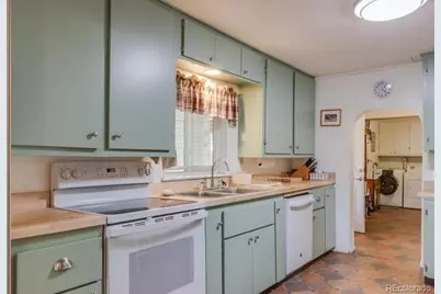 221 E 8th Street, Walsenburg, CO 81089 - Photo 10