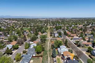 16562 E Louisiana Dr, Aurora, CO 80017 - Photo 36