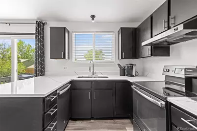 16562 E Louisiana Drive, Aurora, CO 80017 - Photo 8