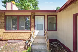 3568 S Ouray Cir, Aurora, CO 80013 - Photo 2