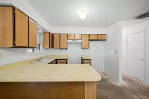 3568 S Ouray Cir, Aurora, CO 80013 - Photo 8