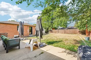 2323 Oneida St, Denver, CO 80207 - Photo 46