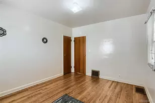 3990 S Logan St, Englewood, CO 80113 - Photo 14