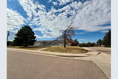 309 E Poplar Street, Elizabeth, CO 80107 - Photo 2