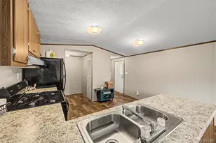 720 4th St, Colorado Springs, CO 80907 - Photo 4