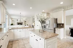 10329 Charissglen Cir, Littleton, CO 80126 - Photo 12