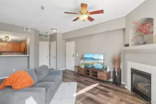 2575 S Syracuse Way, Denver, CO 80231 - Photo 4