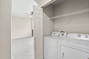 1821 S Dunkirk St, Aurora, CO 80017 - Photo 20