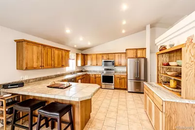 57109 E Kenyon Avenue, Strasburg, CO 80136 - Photo 4