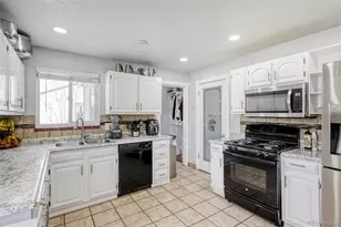 970 Nile St, Aurora, CO 80010 - Photo 16