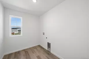 4152 N Hayleyville St, Aurora, CO 80019 - Photo 14