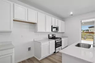 4152 N Hayleyville St, Aurora, CO 80019 - Photo 10