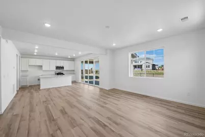 4152 N Hayleyville Street, Aurora, CO 80019 - Photo 8