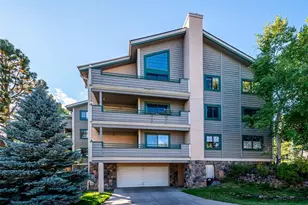 31719 Rocky Village Dr, Evergreen, CO 80439 - Photo 26