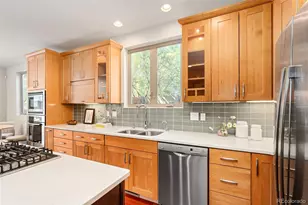 2155 S Logan St, Denver, CO 80210 - Photo 6