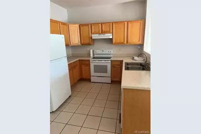 847 S Evanston Circle, Aurora, CO 80012 - Photo 8