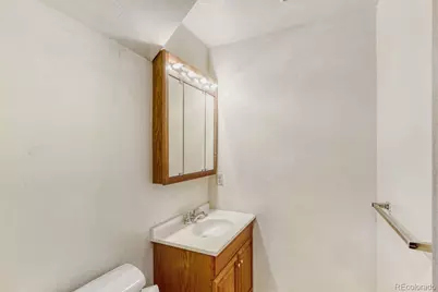 19335 E Batavia Place E, Aurora, CO 80011 - Photo 22