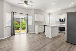 3261 E 102nd Ct, Thornton, CO 80229 - Photo 10